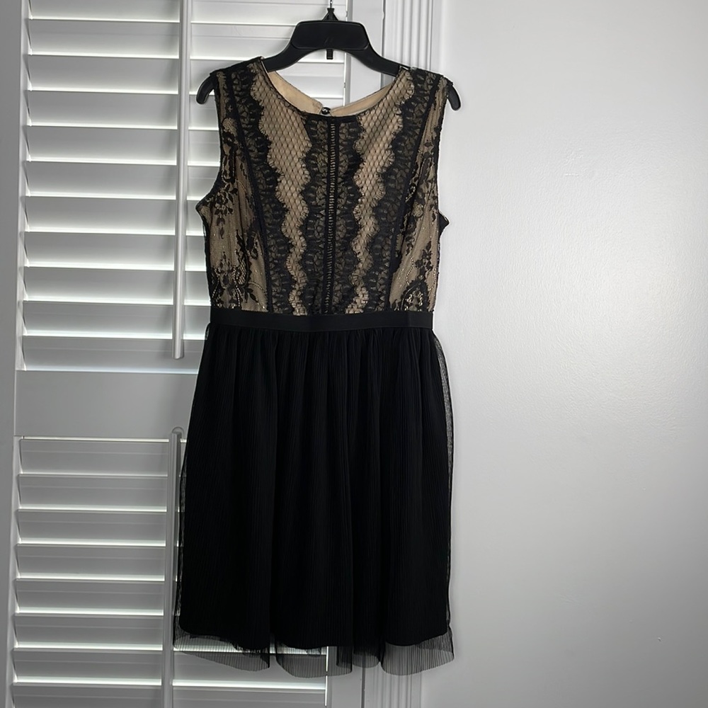 Junior’s Xhilaration Black and Tan Dress